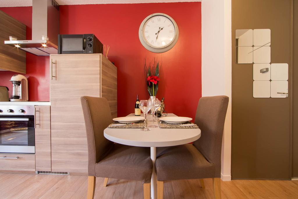 Le Pavean Beaune  Kamer foto